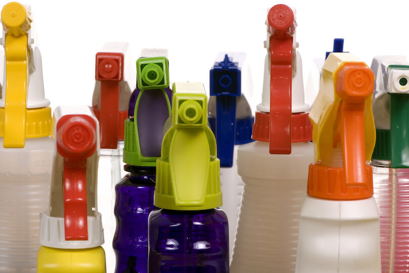insecticidas y productos de limpieza